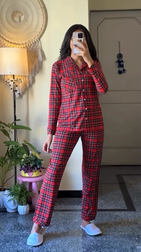 Crimson Checks Full Sleeves Pyjama Set - NapStory
