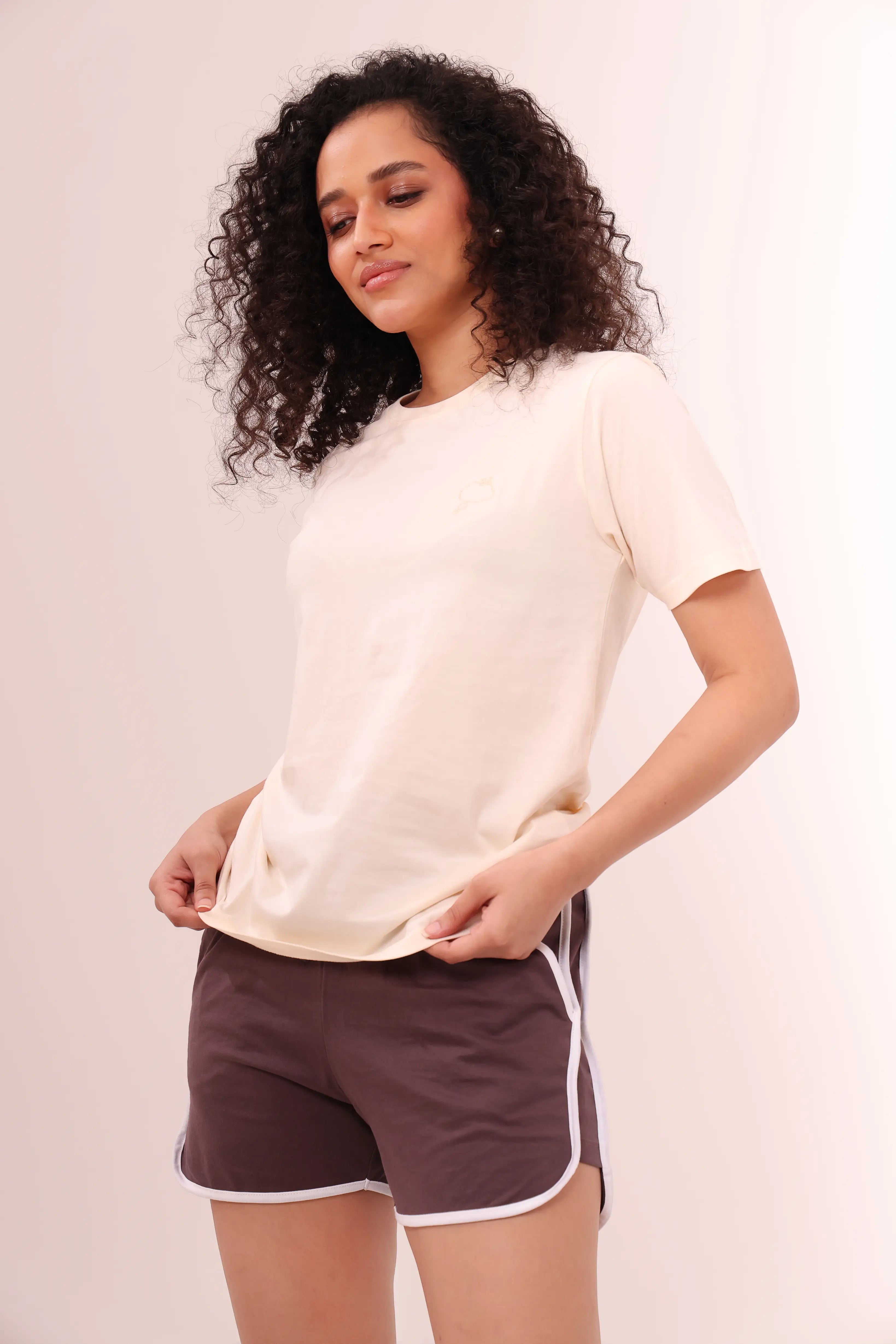 Basic Ecru White Round-Neck Tee