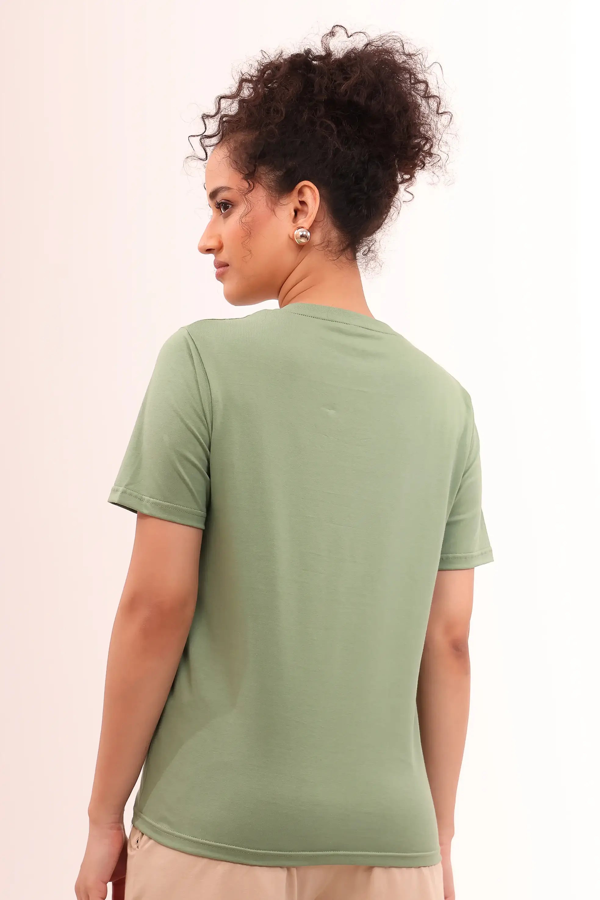 Basic Leaf Green Round-Neck Tee
