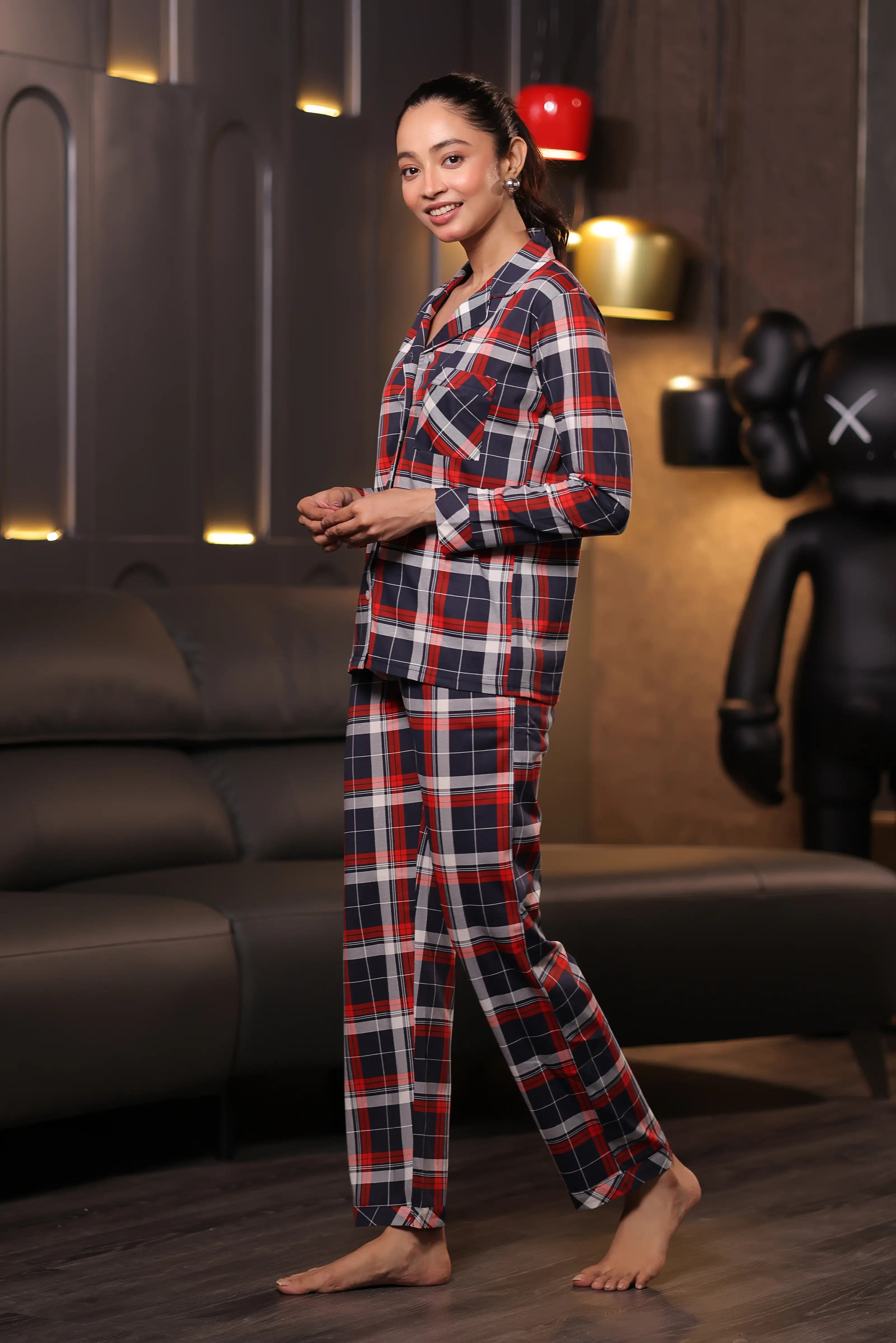 Navy_Red_Oxford_plaid_Full_Sleeves_2.webp