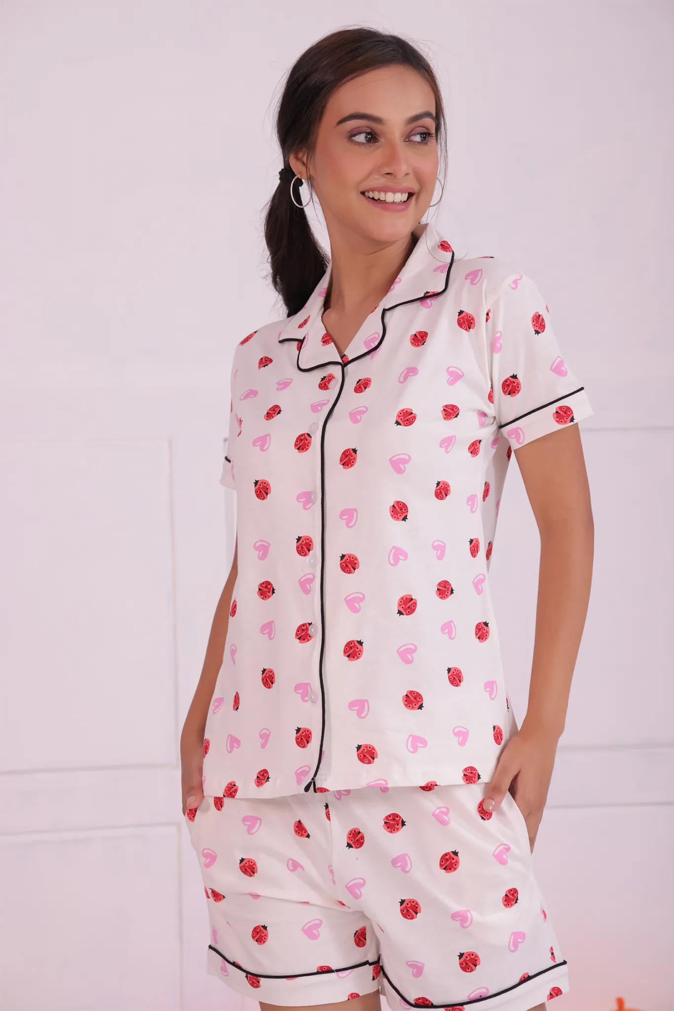 Lovebug Shorts Set - NapStory